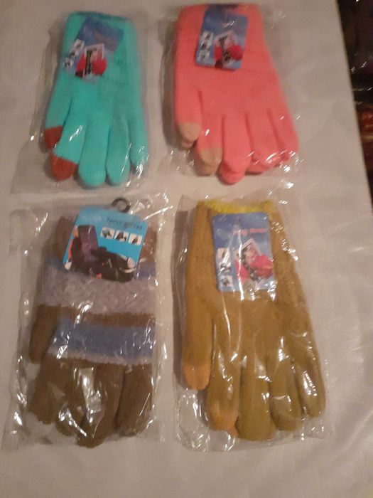 Теплі на флісі рукавички які реагують на дотик до телефону