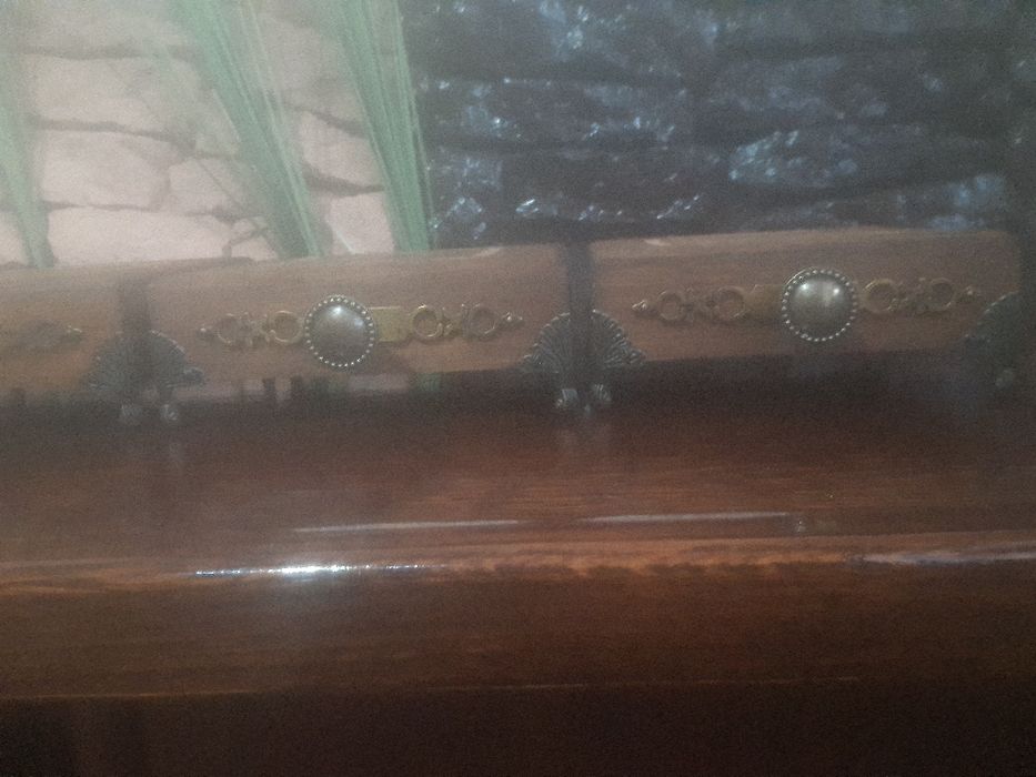 Stare stojaki dębowe