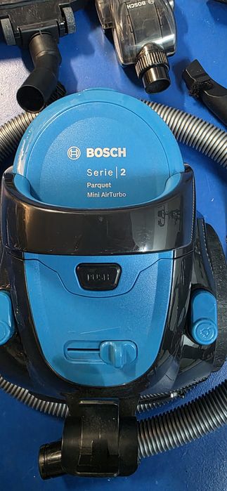 Aspirador Bosh com acessórios