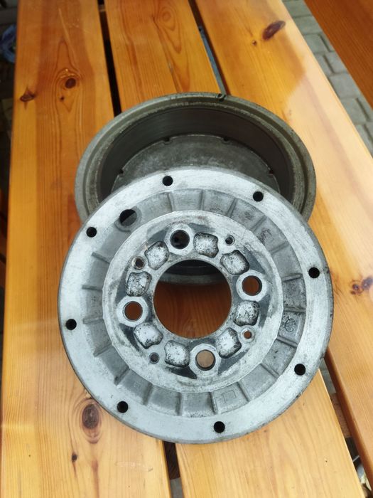 Продам колодки, задние тормозные барабаны, москвич 2141