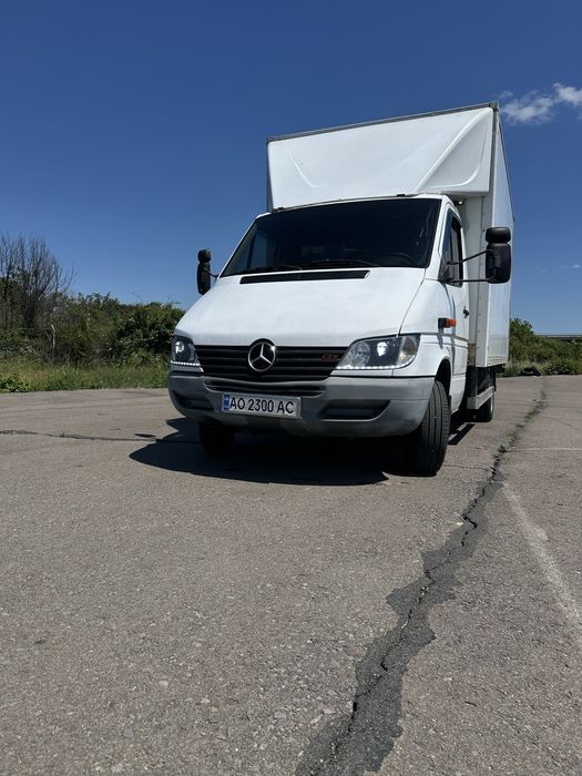 Вантажний автомобіль SPRINTER 413 2000 рік