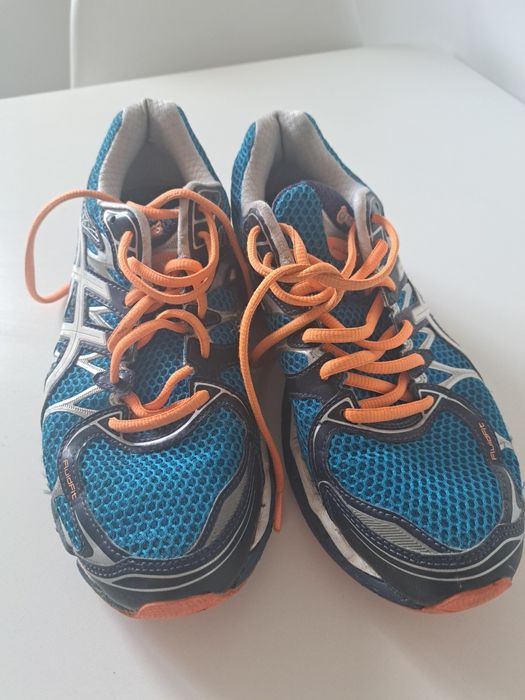 Buty do biegania asics 42