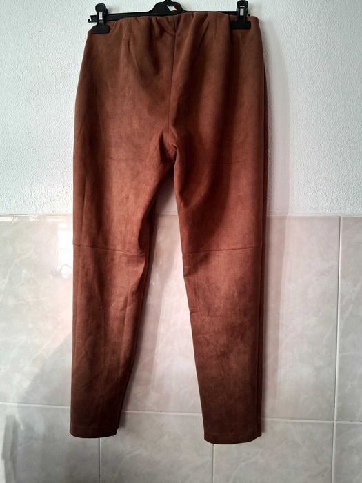 Calça Venca,com camisola Elegance.