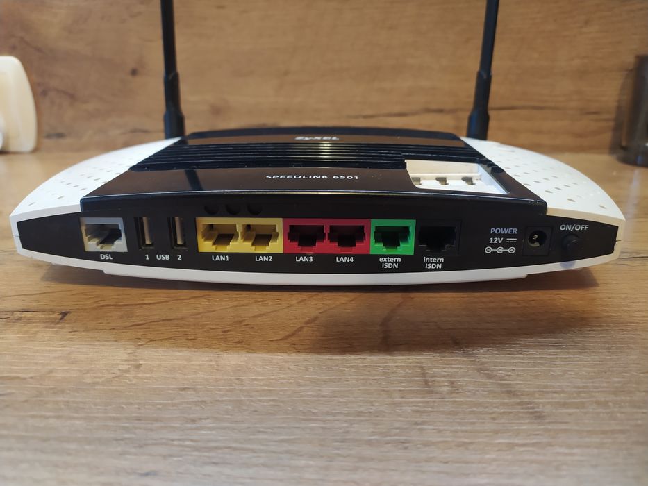 Router modem sieciowy