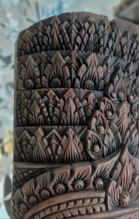 Escultura tronco maciço