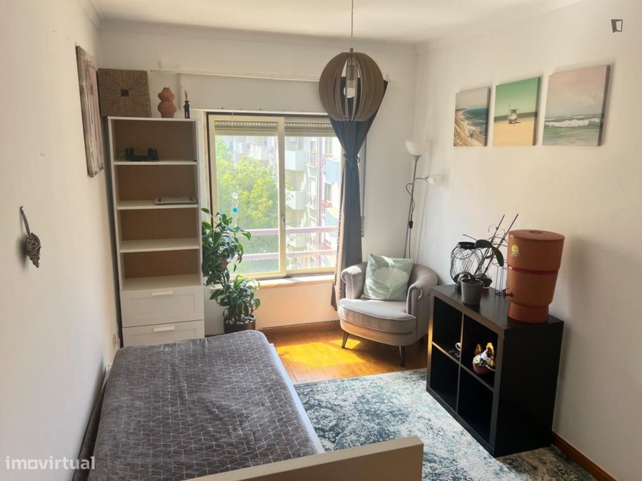 Room - located in Lisbon