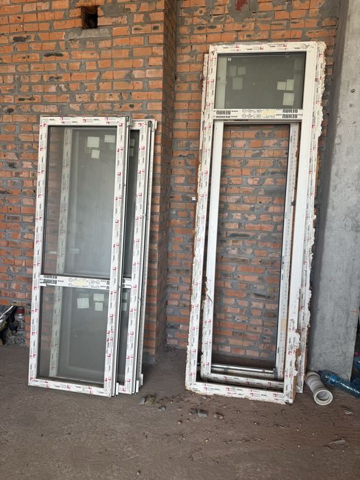 Металопластикові вікна та балконі двері REHAU