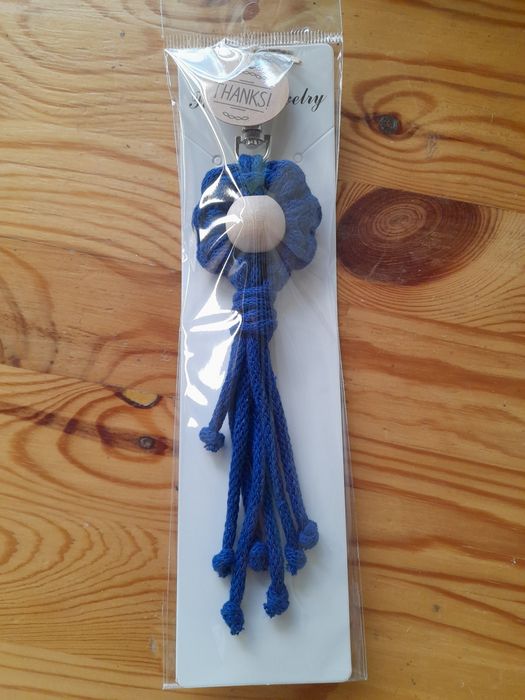 Breloczek, brelok, zawieszka makrama handmade - kwiatek