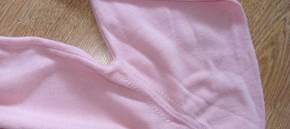 Nowy różowy sweter wełniany wełna 100% pure new wool