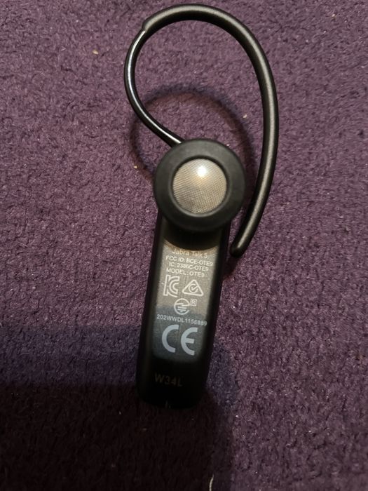 Продам моногарнітура Jabra Talk 5 чорного кольору.