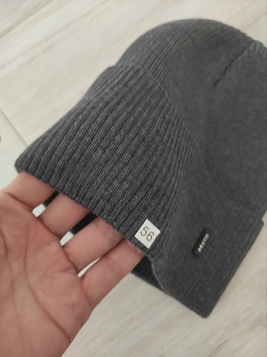 Шапка стильна, якісна біні демісезон.