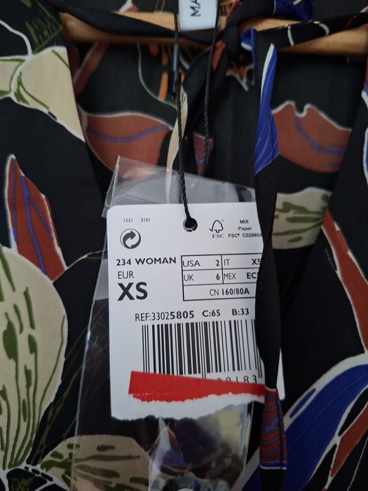 Wzorzysta bluzka w kwiaty Mango20