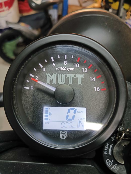 Mutt Hilts 125 como nova