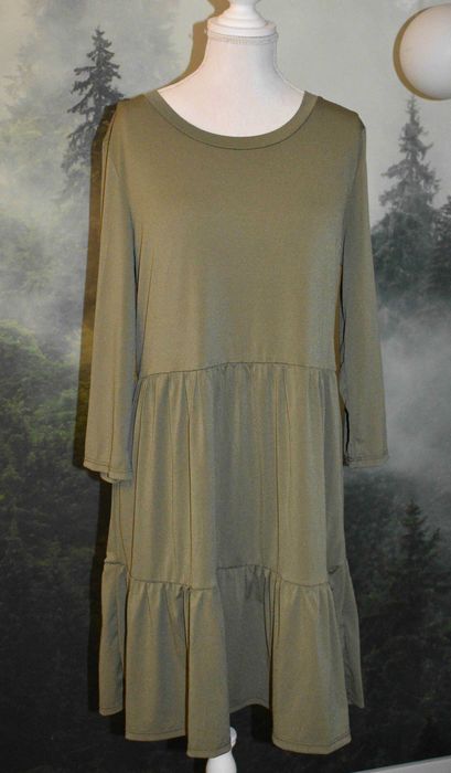 Sukienka  firmy Reserved, rozmiar XL