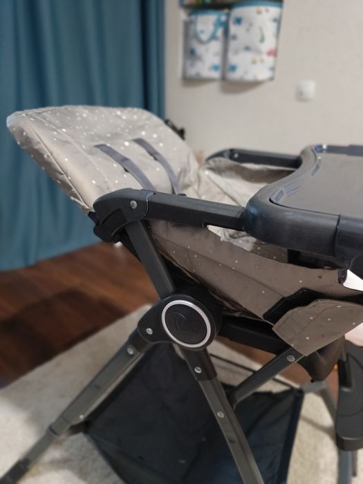 Стільчик для годування