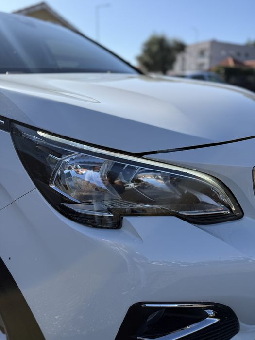 Peugeot 3008 - 1.6 HDI Allure