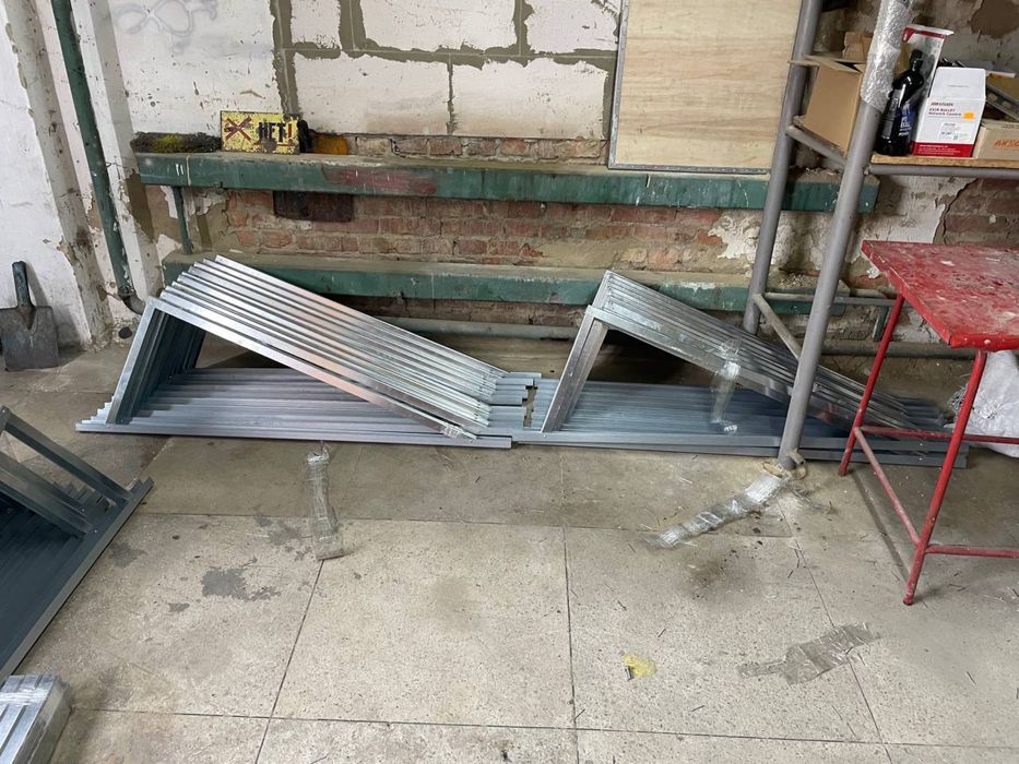 Баластна система кріплень, трикутники під сонячні панелі.