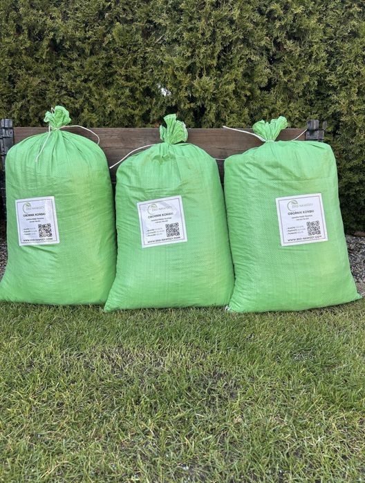 Nawóz ekologiczny obornik koński pod pomidory warzywa kwiaty drzewa