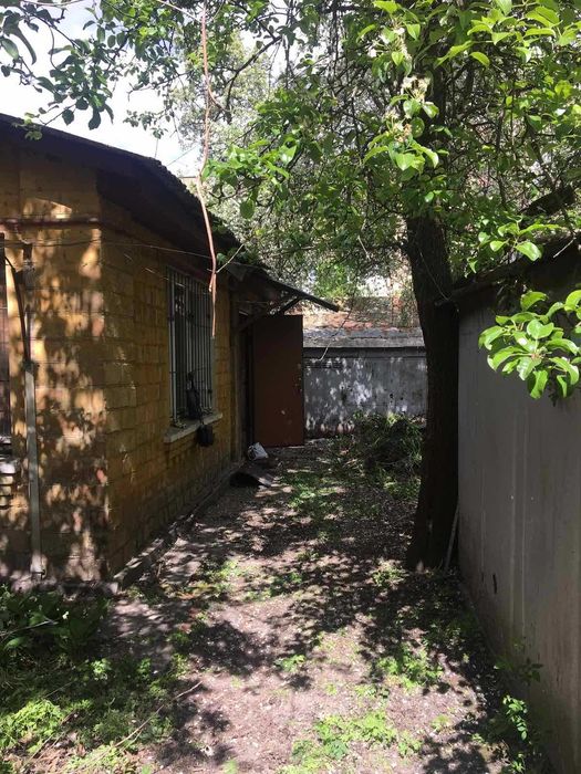 Продаж будинку по пров. Щусєва, 9. Без комісії.