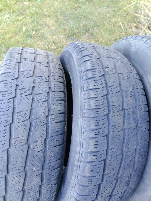 Opony 225/70 R 15 C