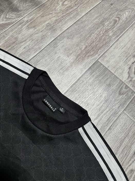 Футболка Lonsdale London Monogram Logo Tee