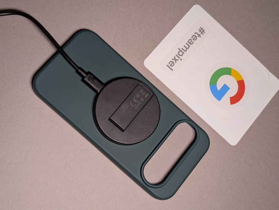 Чохол Google Pixel 9 MagSafe з мікрофіброю бездротова зарядка Зелений
