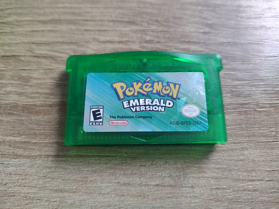 Pokemon Emerald Nintendo Gameboy Advance US