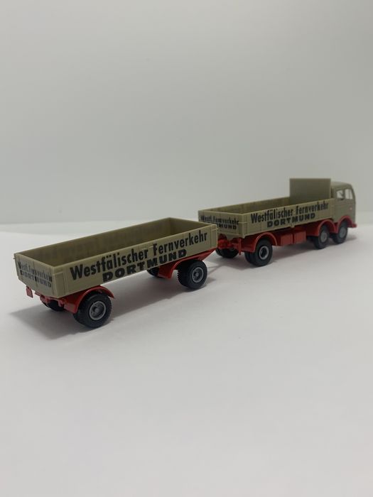 Mercedes Benz LP 333 da Brekina escala 1/87