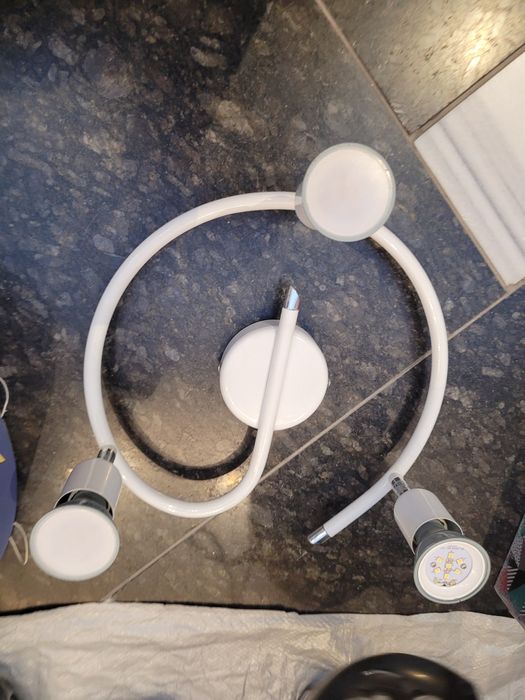 Żyrandol spirala biały