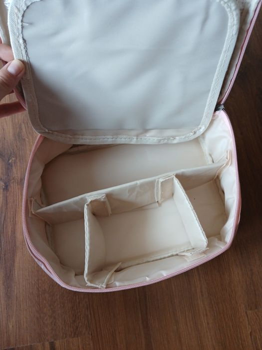 Kosmetyczka z przegródkami, różowa