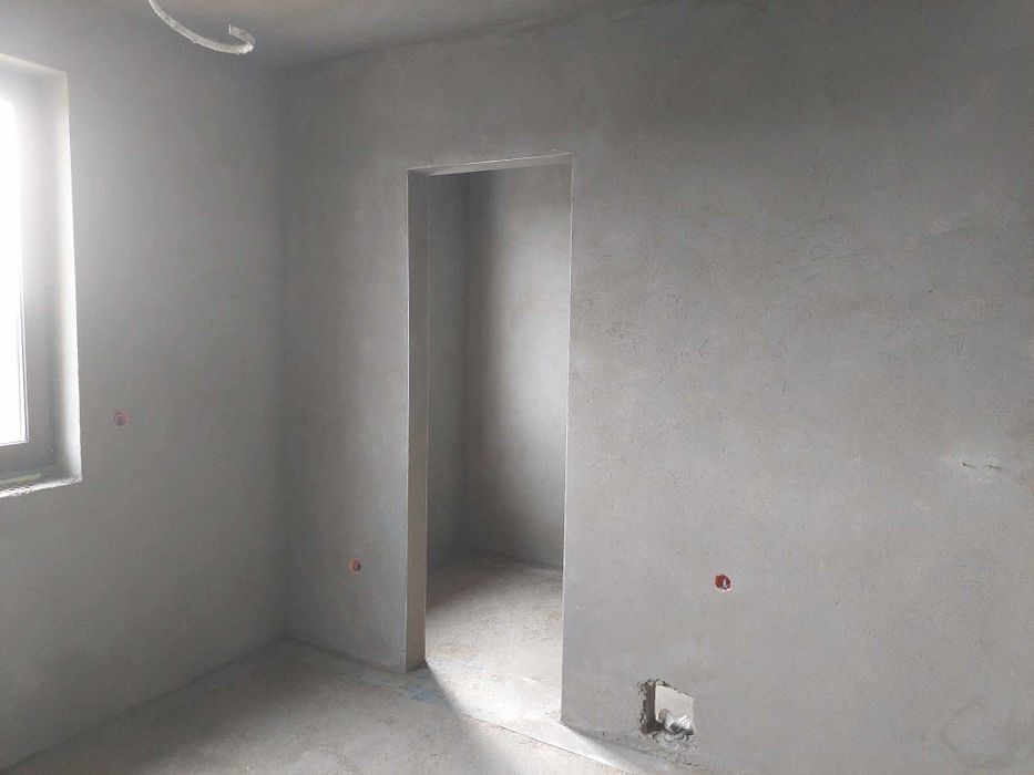 Tynki cementowo wapienne  maszynowo  posadzki maszynowe