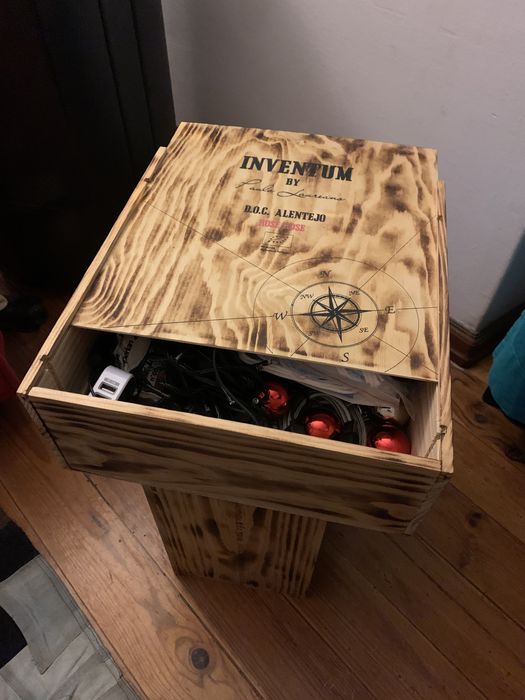 Mobilia Mesa de apoio caixa de vinho de madeira