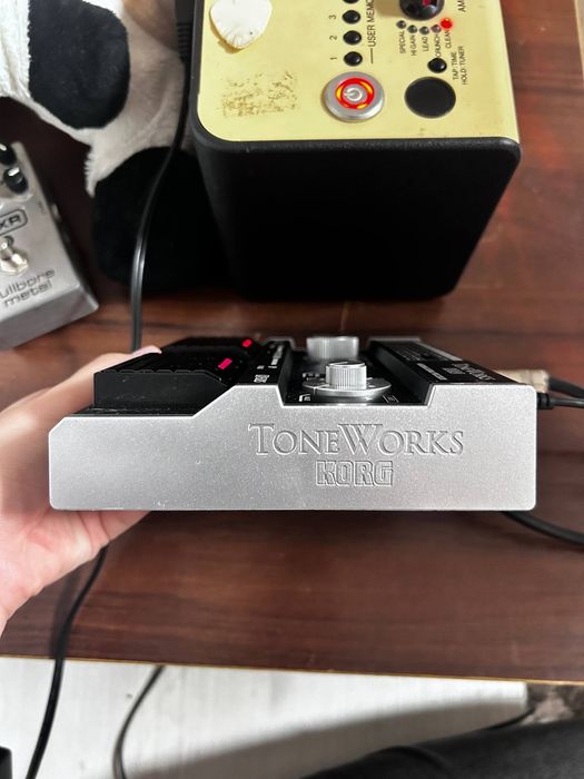 Korg ToneWorks AX3G – гітарний процесор ефектів
