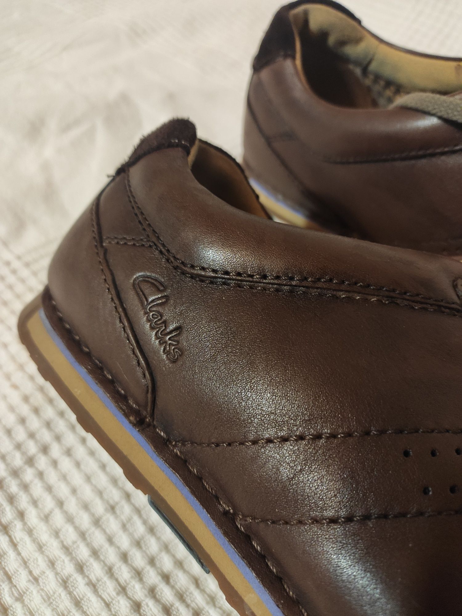 Clarks 46 top