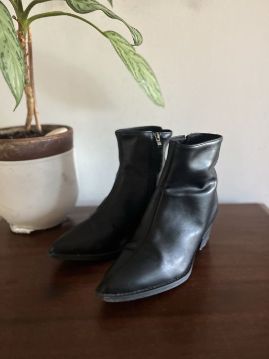 Botins Pretos Salto Baixo | Estilo Minimal Chic 39
