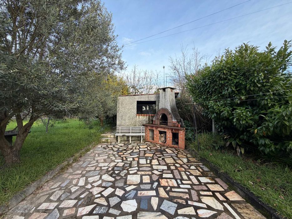 Moradia independente à venda em Crespos