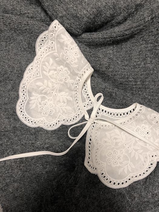 Білий мережевний комірець