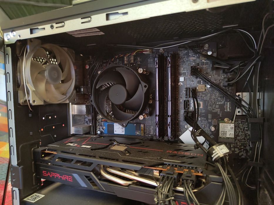 Torre Gaming Intel i5 - AMD Rx6700xt 12gb - 16gb ram - 1tb ssd m.2