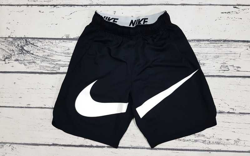 Nike * Acceler8 * dri-fit * spodenki * czarne * chłopięce * 147/158 cm