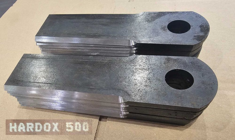 Nóż podcinacza przystawki do kukurydzy 220x60x6  Hardox OROS CLAAS