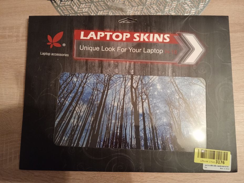 Naklejki na laptopa