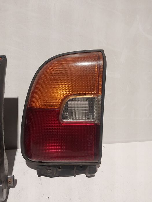 Toyota rav IV 4 I 1  rav4 tylna lampa tył lewa lewy