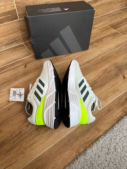 Кроссовки Adidas Galaxy 6