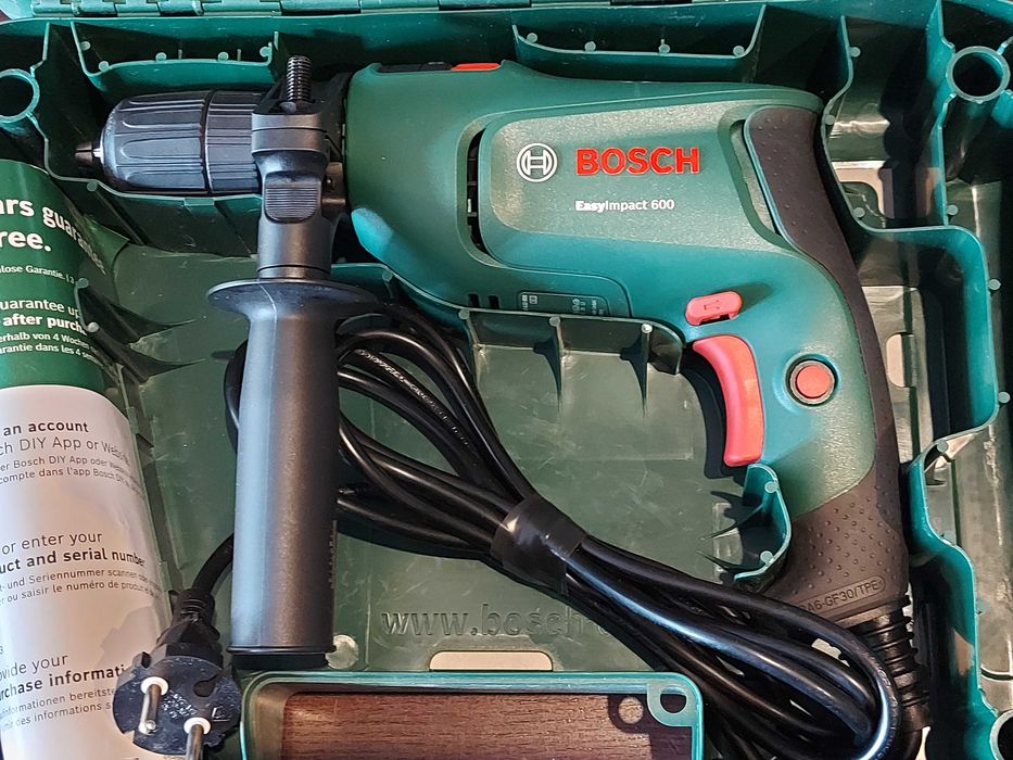 Wiertarka wkrętarka udarowa BOSCH EasyImpact 600 | 600 W | + Walizka