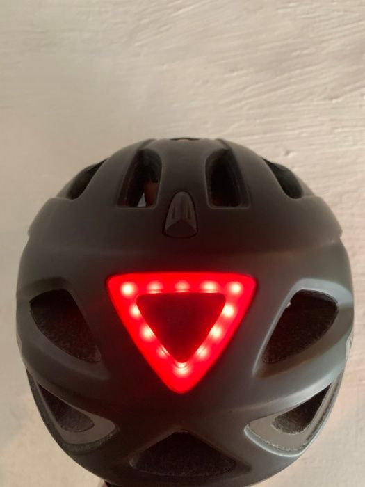 Capacete Abus Urban-I 2.0 + Rain Cap
