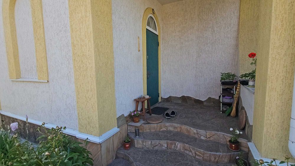 Будинок для тих то хоче тиші, смачного лісового повітря, с. Коржі є відоогляд