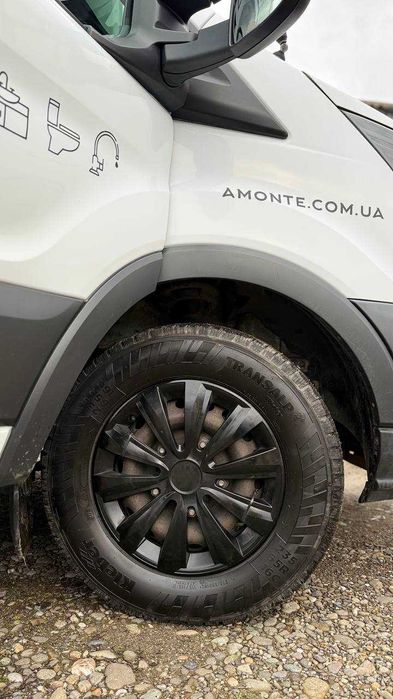 Автомобіль Ford Tranzit