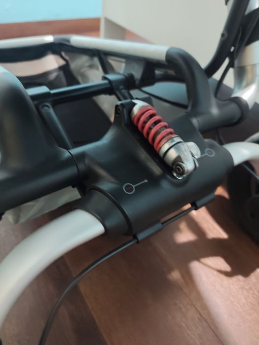 Carrinho de bebe + ovo + base isofix