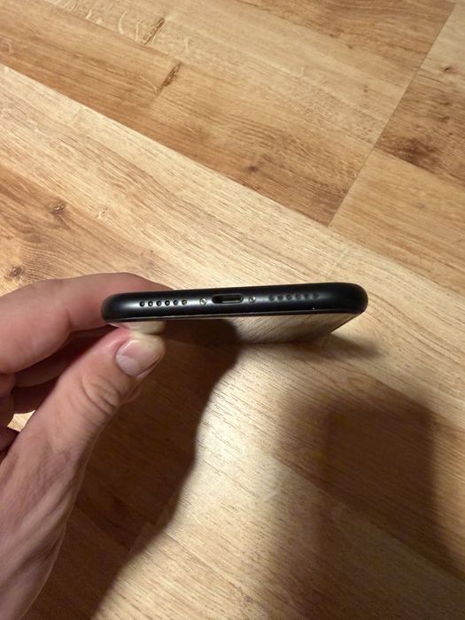 iPhone XR 64 gb.