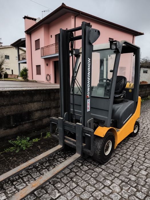 Empilhador gás jungheinrich 1600kgs